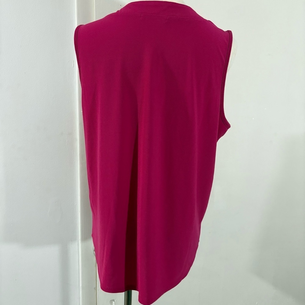 89th & Madison Pink v-neck Tank Sz L. w/ Silver Hook Detail - Picture 3 of 9
